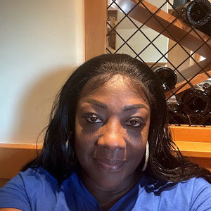Meet your Posher, Latonya